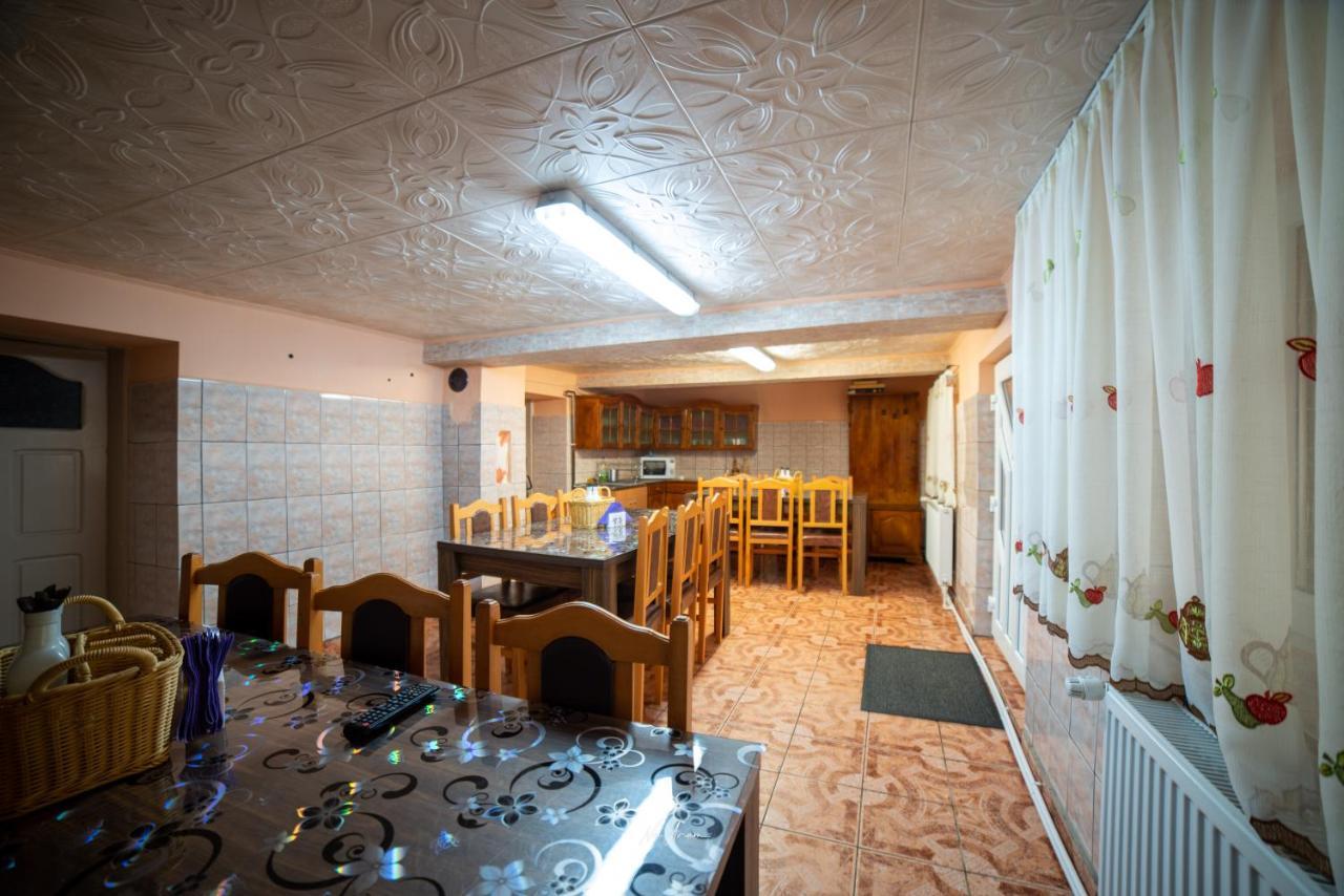Casa Cosmina Arieseni Villa Exteriör bild